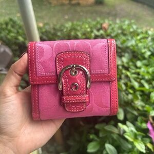 ❗️SOLD❗️Coach Signature Canvas Wallet